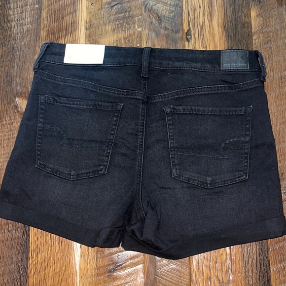 NEW black American Eagle ‘Midi’ jean shorts - Picture 2 of 5